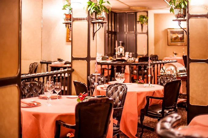 Via Veneto Barcelona para una comida elegante del Día de la Madre